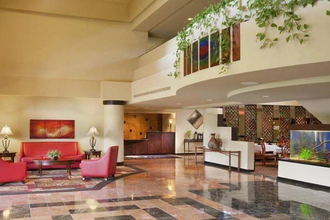 Doubletree By Hilton Dayton/miamisburg
