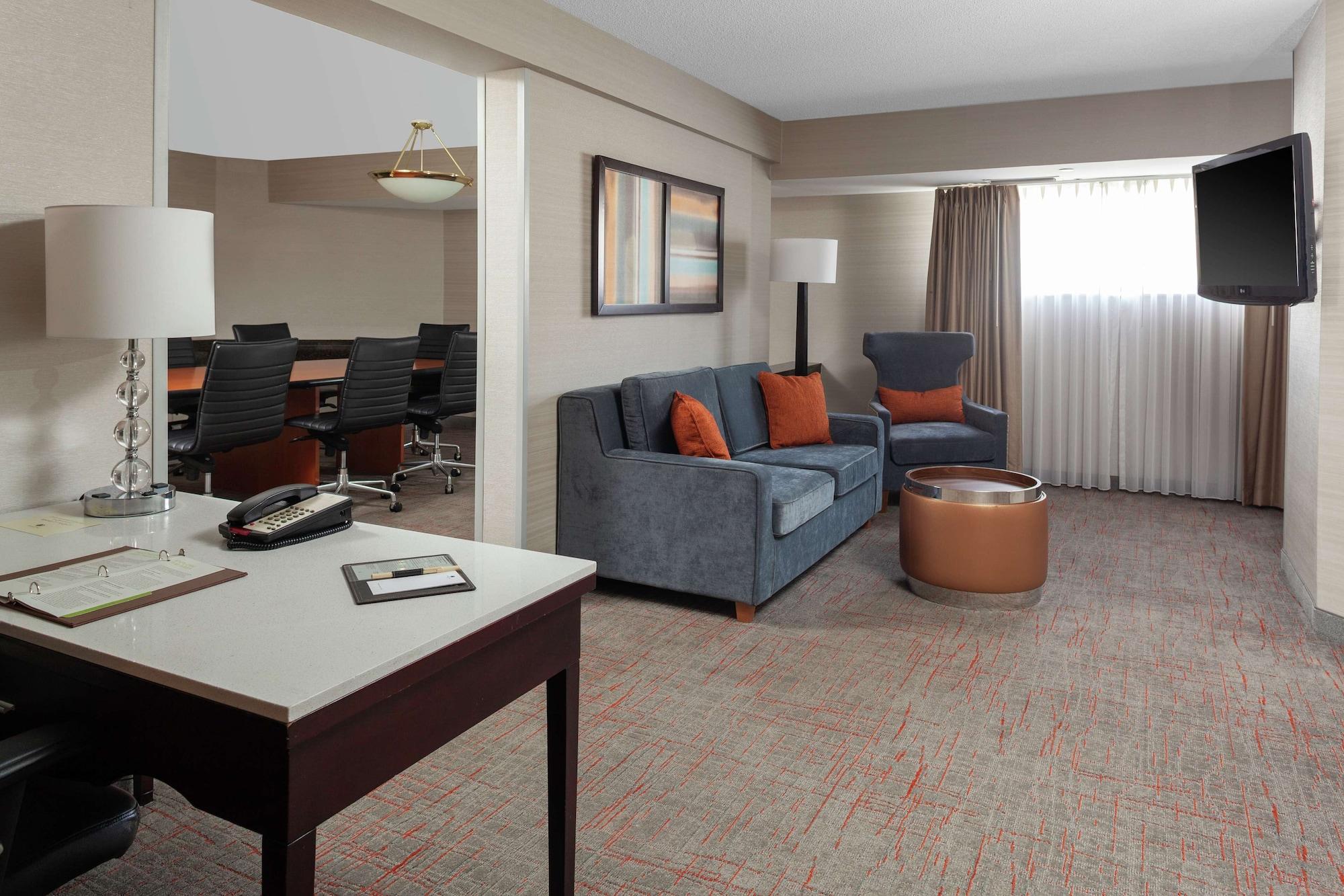 Doubletree By Hilton Dayton/miamisburg