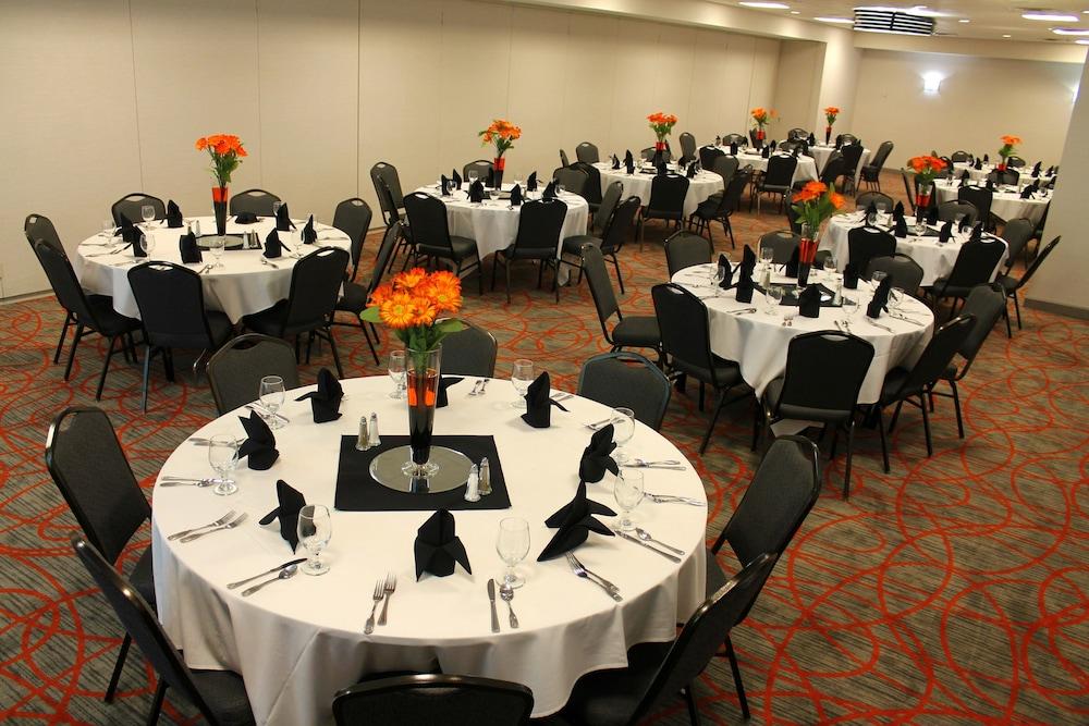 Doubletree By Hilton Dayton/miamisburg