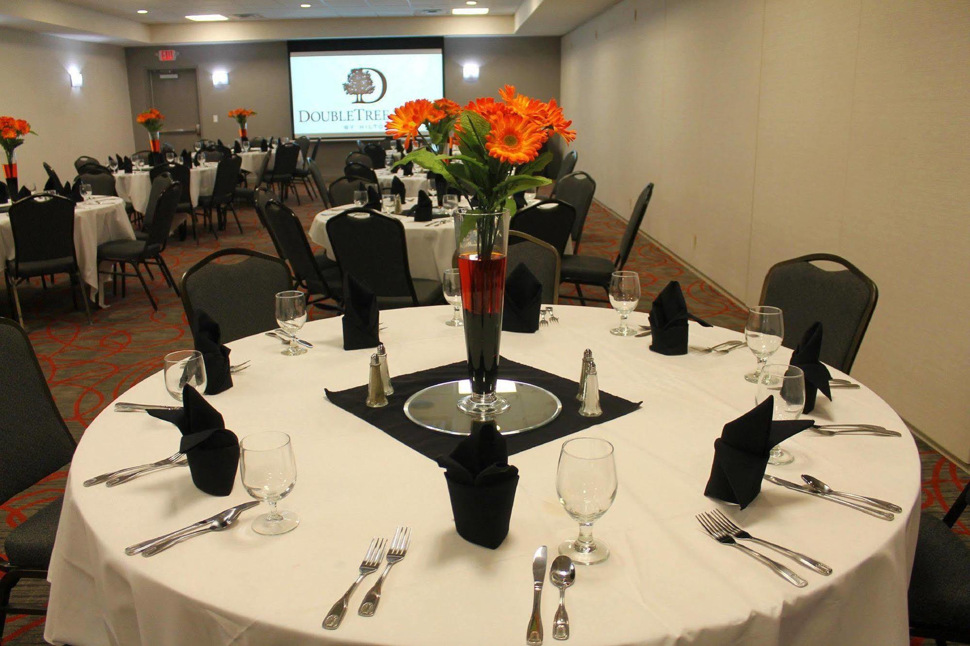 Hotel Doubletree By Hilton Dayton/miamisburg 3*