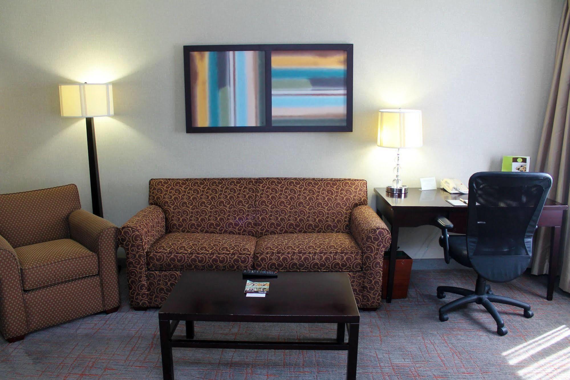 Hotel Doubletree By Hilton Dayton/miamisburg 3*
